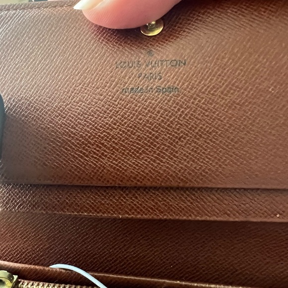 LV monogram wallet 5 1/2 x 3 1/2- CA0322 - Picture 7 of 17